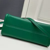 $98.00 USD Valentino AAA Quality Messenger Bags For Women #1372360