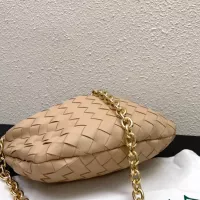 $102.00 USD Bottega Veneta BV AAA Quality Handbags For Women #1372457