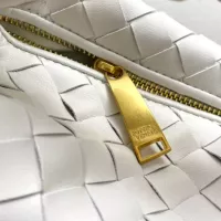 $102.00 USD Bottega Veneta BV AAA Quality Handbags For Women #1372460