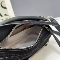 $102.00 USD LOEWE AAA Quality Messenger Bags For Women #1372500