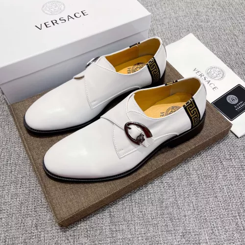Versace Leather Shoes For Men #1373555