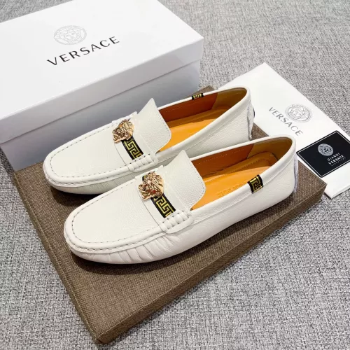 Versace Leather Shoes For Men #1373575