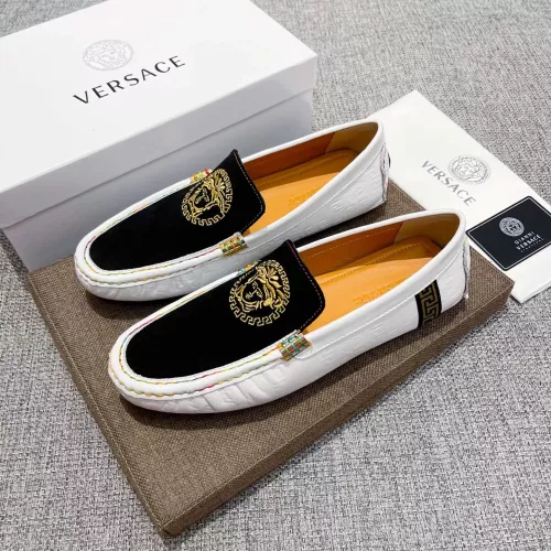 Versace Leather Shoes For Men #1373577