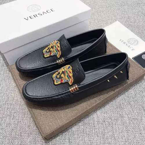 Versace Leather Shoes For Men #1373579