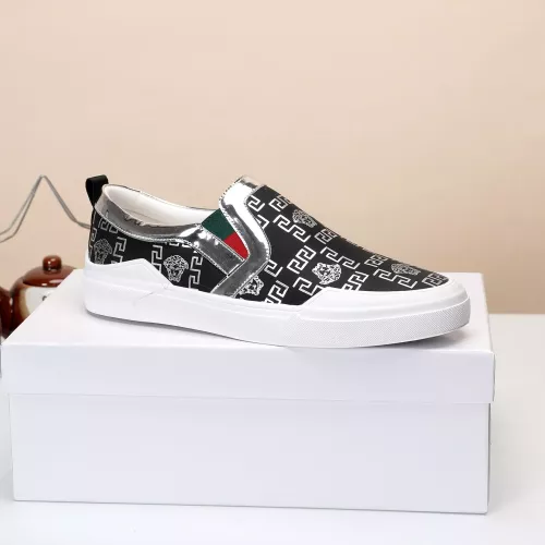 Replica Versace Casual Shoes For Men #1373596 $68.00 USD for Wholesale