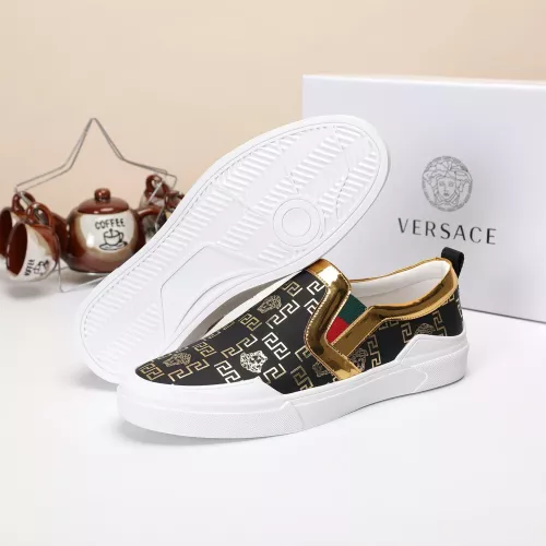Replica Versace Casual Shoes For Men #1373597 $68.00 USD for Wholesale
