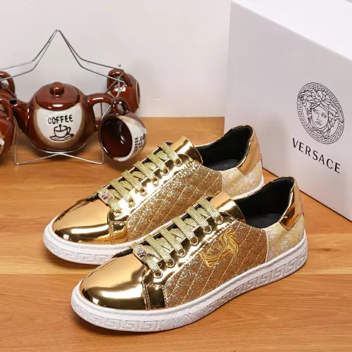 Replica Versace Casual Shoes For Men #1373602 $72.00 USD for Wholesale