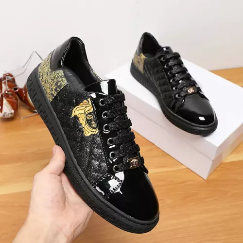 Replica Versace Casual Shoes For Men #1373603 $72.00 USD for Wholesale