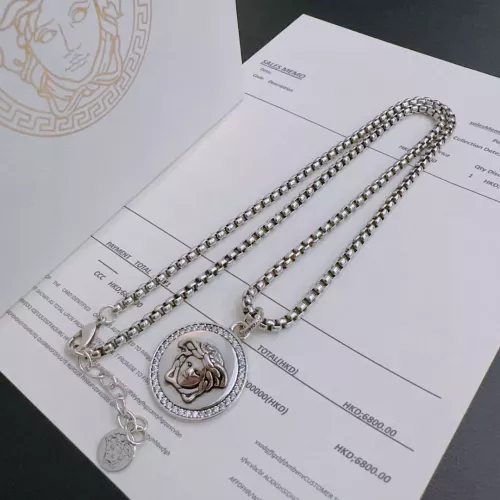 Versace Necklaces For Unisex #1373626