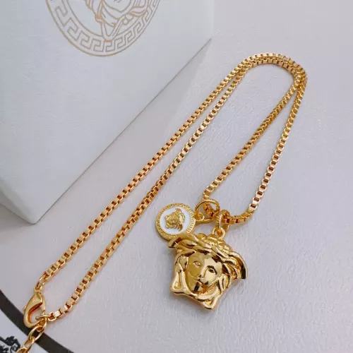 Versace Necklaces For Unisex #1373630