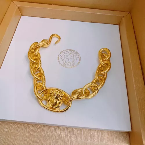 Versace Bracelets For Unisex #1373776