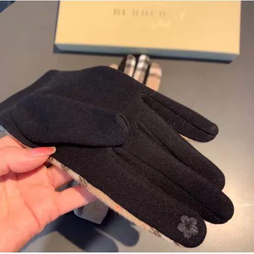 Replica Burberry Gloves #1379203 $36.00 USD for Wholesale