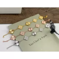$34.00 USD Van Cleef & Arpels Bracelets For Women #1373141