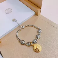 $60.00 USD Versace Bracelets For Unisex #1373772