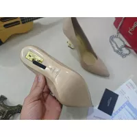 $118.00 USD Yves Saint Laurent YSL High-Heeled Shoes For Women #1374122