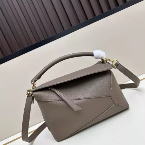 LOEWE AAA Quality Messenger Bags For Women #1385717