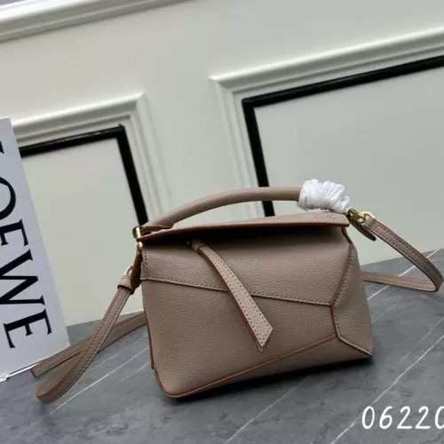 LOEWE AAA Quality Messenger Bags For Women #1385718