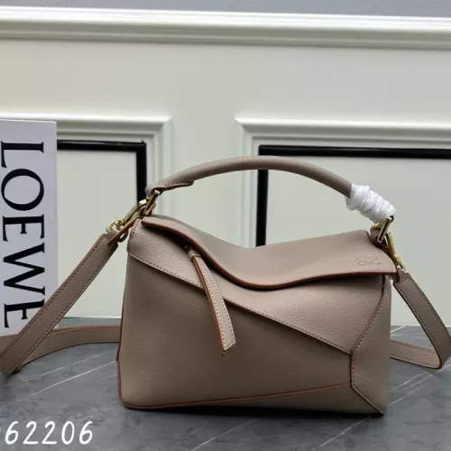 LOEWE AAA Quality Messenger Bags For Women #1385722