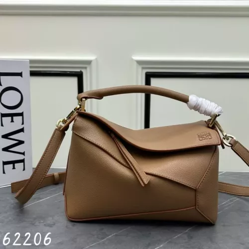 LOEWE AAA Quality Messenger Bags For Women #1385723