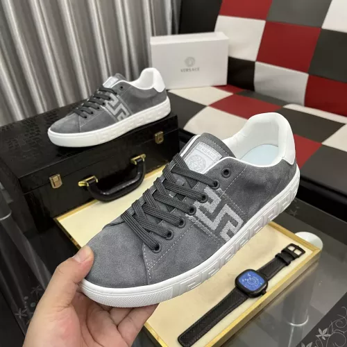 Versace Casual Shoes For Men #1387766