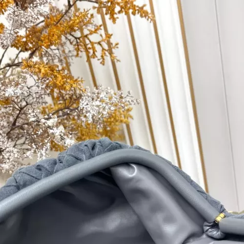 Replica Bottega Veneta BV AAA Quality Messenger Bags For Women #1388023 $112.00 USD for Wholesale