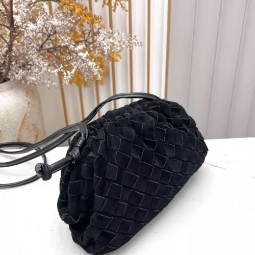 Replica Bottega Veneta BV AAA Quality Messenger Bags For Women #1388033 $100.00 USD for Wholesale