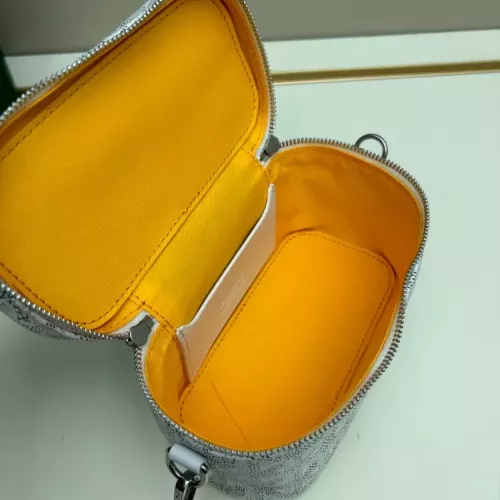 Replica Goyard AAA Quality Cosmetic Pouches For Women #1388316 $72.00 USD for Wholesale