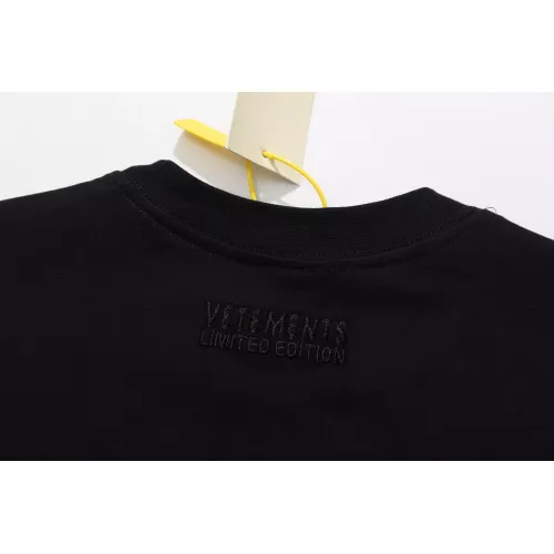 Replica VETEMENTS T-Shirts Short Sleeved For Unisex #1390270 $36.00 USD for Wholesale