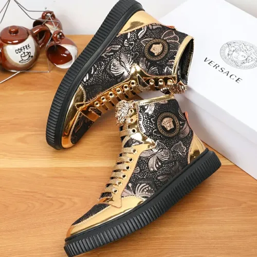 Versace High Tops Shoes For Men #1391804