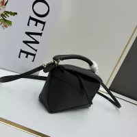 $122.00 USD LOEWE AAA Quality Messenger Bags For Women #1385663