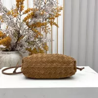 $100.00 USD Bottega Veneta BV AAA Quality Messenger Bags For Women #1388013