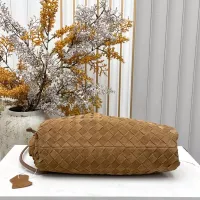 $112.00 USD Bottega Veneta BV AAA Quality Messenger Bags For Women #1388014