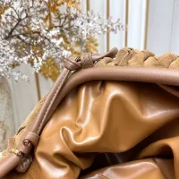 $112.00 USD Bottega Veneta BV AAA Quality Messenger Bags For Women #1388014