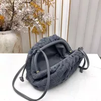 $100.00 USD Bottega Veneta BV AAA Quality Messenger Bags For Women #1388021