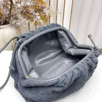 $112.00 USD Bottega Veneta BV AAA Quality Messenger Bags For Women #1388023