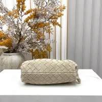 $100.00 USD Bottega Veneta BV AAA Quality Messenger Bags For Women #1388029