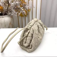 $100.00 USD Bottega Veneta BV AAA Quality Messenger Bags For Women #1388029