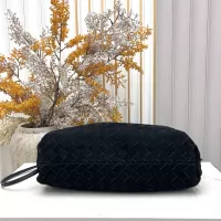 $112.00 USD Bottega Veneta BV AAA Quality Messenger Bags For Women #1388036