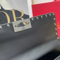 $105.00 USD Valentino AAA Quality Messenger Bags For Women #1388049