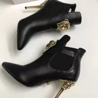 $92.00 USD Versace Boots For Women #1388588