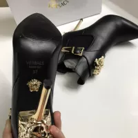 $92.00 USD Versace Boots For Women #1388588