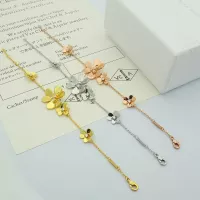 $27.00 USD Van Cleef & Arpels Bracelets For Women #1390137