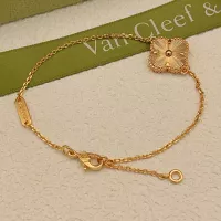 $25.00 USD Van Cleef & Arpels Bracelets For Women #1390348