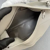 $108.00 USD LOEWE AAA Quality Messenger Bags For Women #1392163