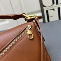 $108.00 USD LOEWE AAA Quality Messenger Bags For Women #1392167