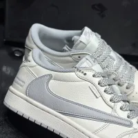 $108.00 USD Air Jordan 1 I For Women #1392333