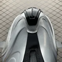 $210.00 USD Balenciaga Casual Shoes For Men #1392393