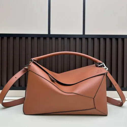 LOEWE AAA Quality Messenger Bags For Women #1393633
