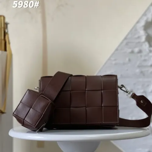 Bottega Veneta BV AAA Quality Messenger Bags For Women #1393643