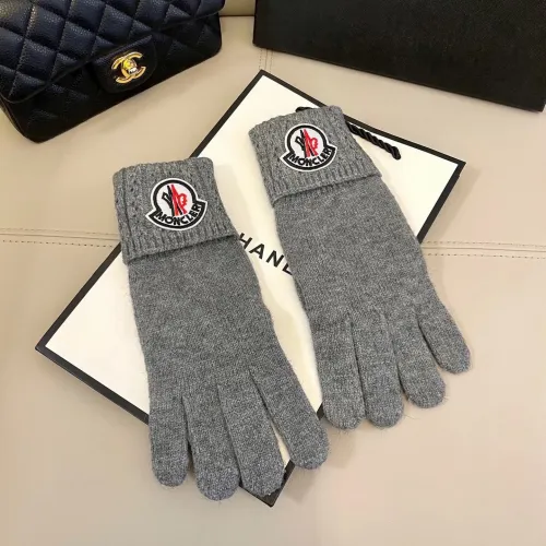 Moncler Gloves #1396681